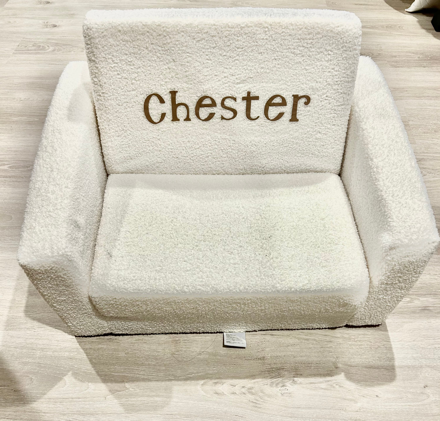 How cute is this couch?