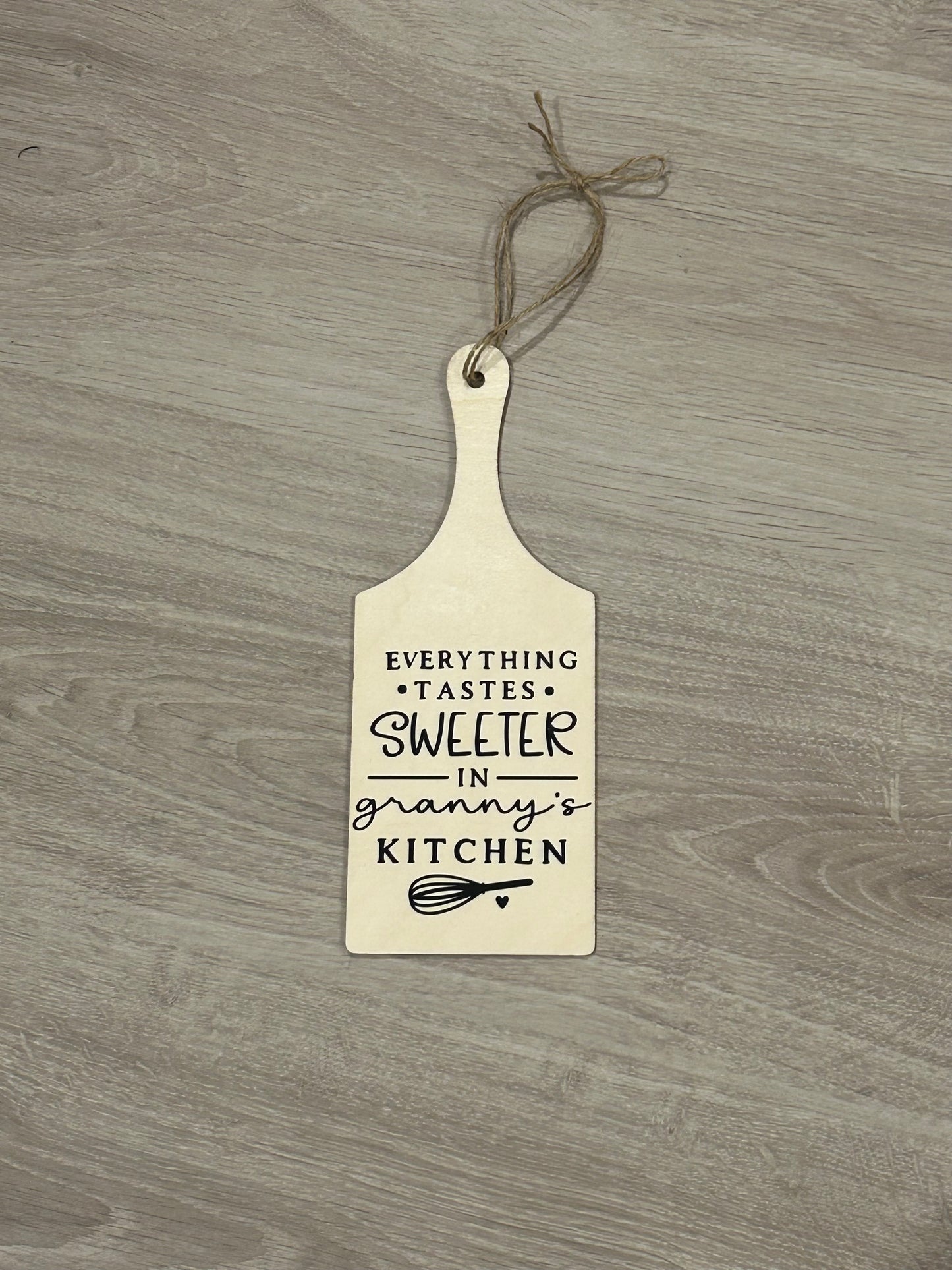 Nanna's paddle board