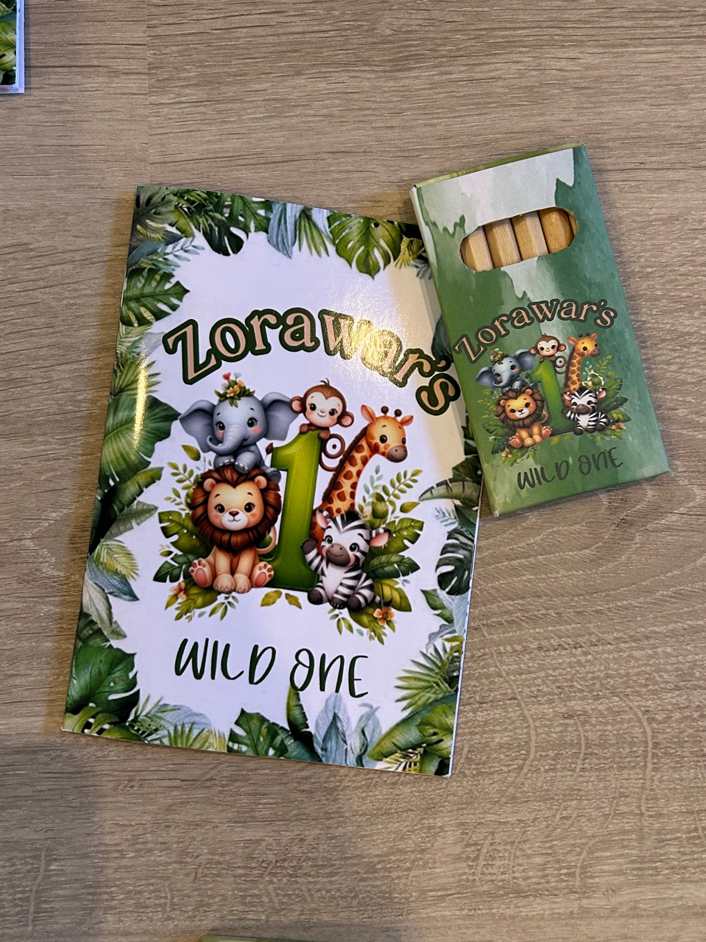 12 Jungle themed activity books with pencils