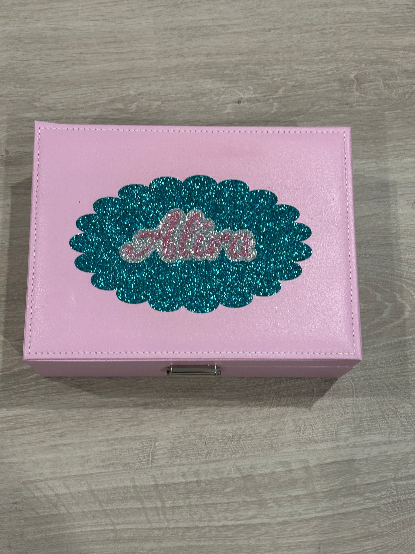 Jewellery box for Alira