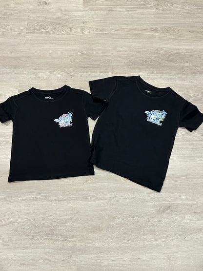 Matching cousin cruise shirts