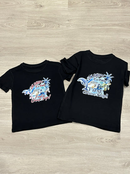 Matching cousin cruise shirts