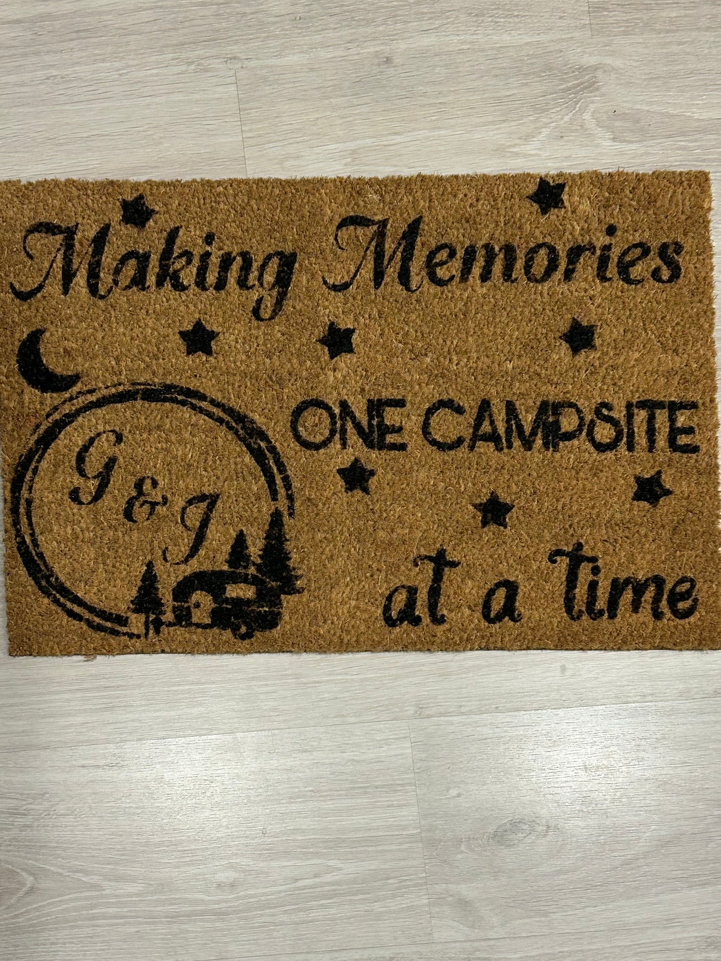 Door mat for camping