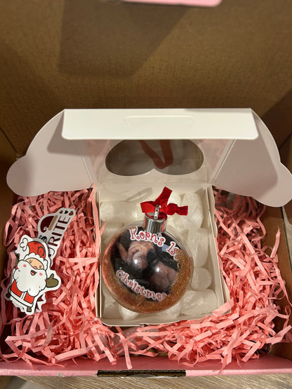 Photo bauble for their puppy’s first Christmas&nbsp;